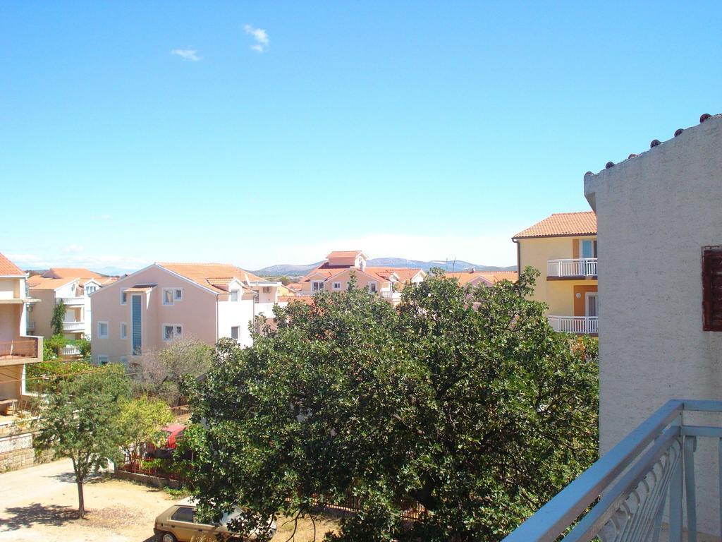 Apartments Nikolas โวดีเซ ภายนอก รูปภาพ